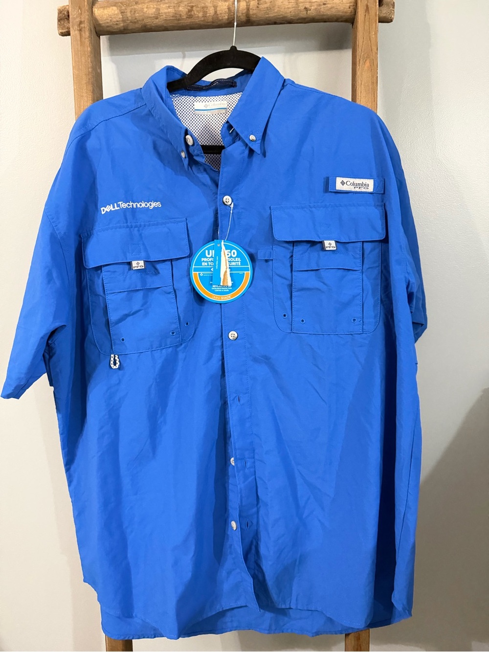 Columbia Blue Short-Sleeve Fishing Shirt with Pockets